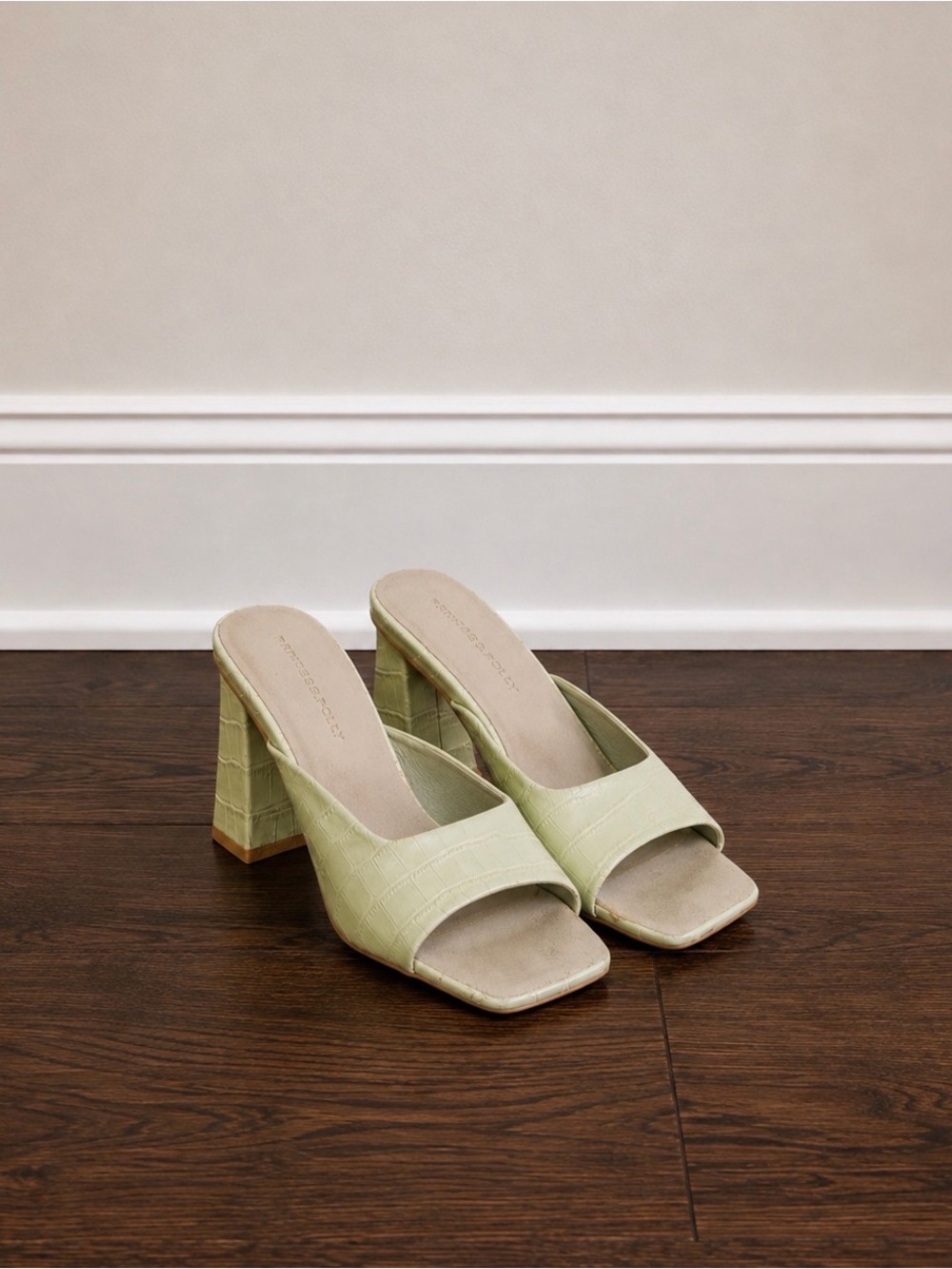 Princess Polly Croc-Embossed Light Green Block Heel Mules